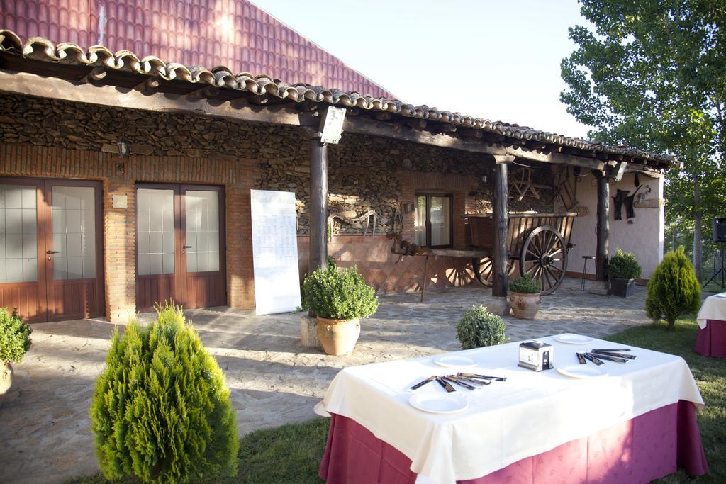Complejo Rural El Prado Hotel Logrosan Exterior photo